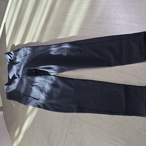 Woman's Leggings - Picture 6 of 9